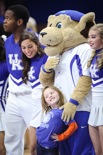 Scratch. Cheerleaders. 

UK women's basketball beat Virginia 63-51 at Rupp Arena on Thursday, November 15th,2018.

Photo by Eddie Justice | UK Athletics