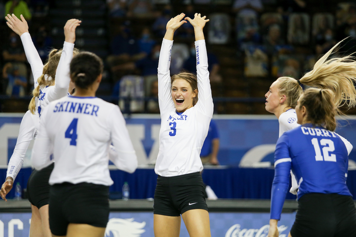 Madison Lilley.

Kentucky sweeps Alabama 3-0.

Photo by Hannah Phillips | UK Athletics