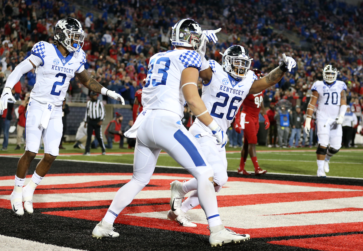 Benny Snell Jr

Kentucky Football beats Louisville at Cardinal Stadium 56-10.


Photo By Barry Westerman | UK Athletics