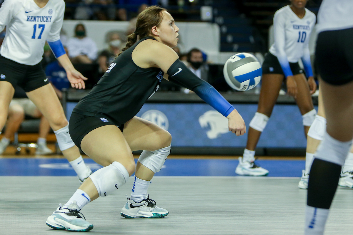 Eleanor Beavin.Kentucky beats Mizzou 3 - 0.Photo by Sarah Caputi | UK Athletics