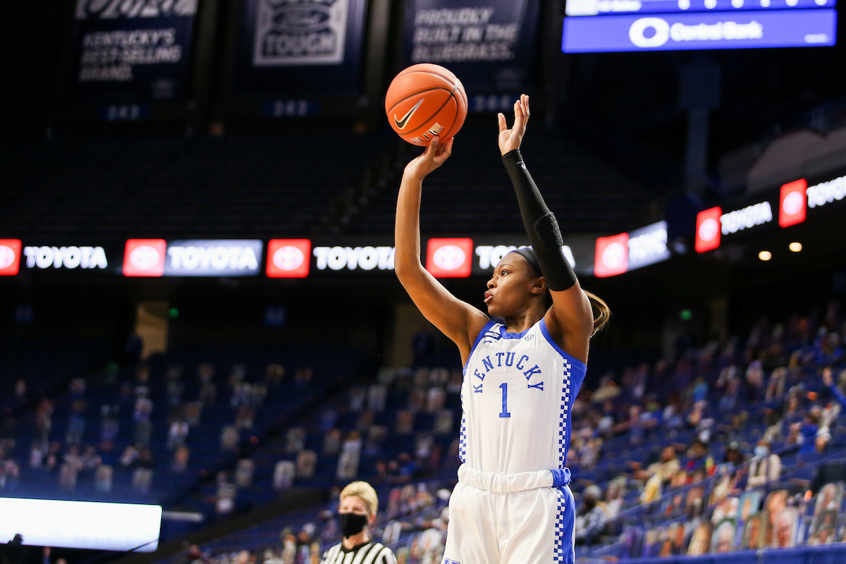 Robyn Benton.

Kentucky beats Alabama 81-68.

Photo by Hannah Phillips | UK Athletics