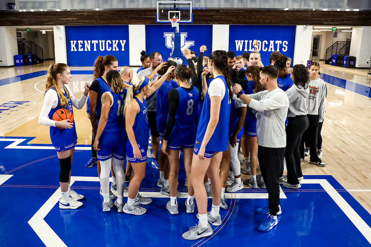 Women's Basketball Practice Photo Gallery (Oct. 31)