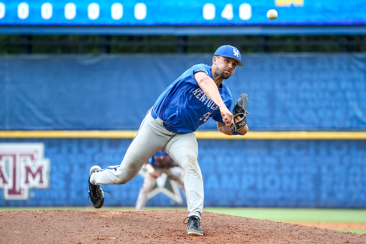 Daniel Harper.Kentucky beats Auburn 3-1.Photo by Sarah Caputi | UK Athletics