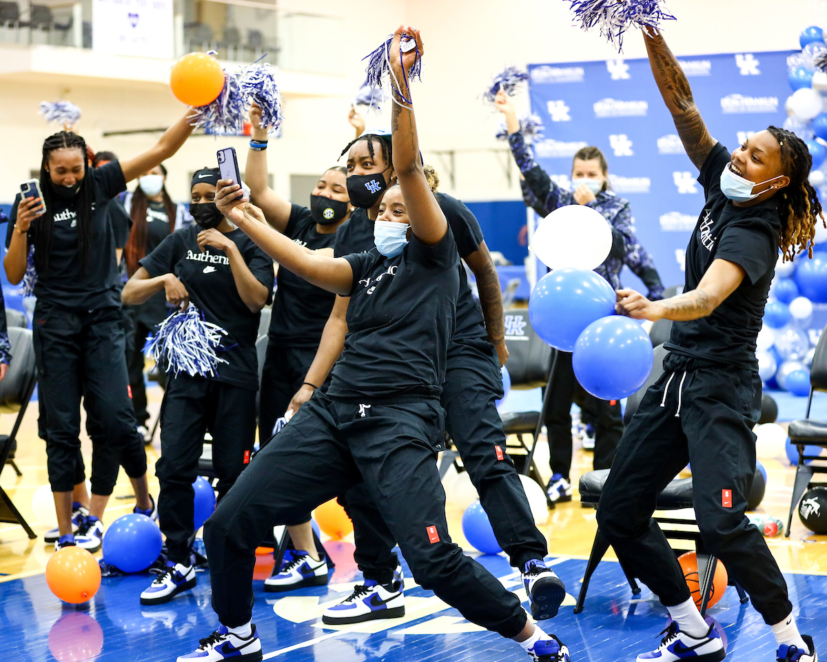 Keke McKinney. Celebration. 

2021 Selection Show. 

Photo by Eddie Justice | UK Athletics