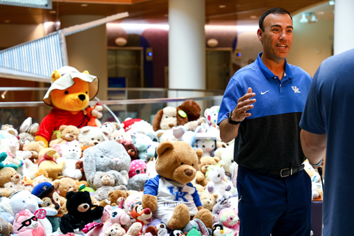 UK Baseball delivers Bears to the Kentucky Children’s Hospital.

Photo by Eddie Justice | UK Athletics