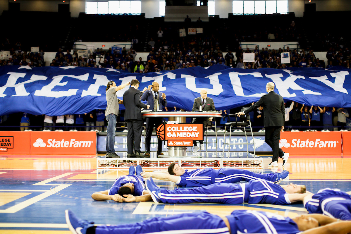 Setup.

College Game Day.


Isaac Janssen | UK Athletics