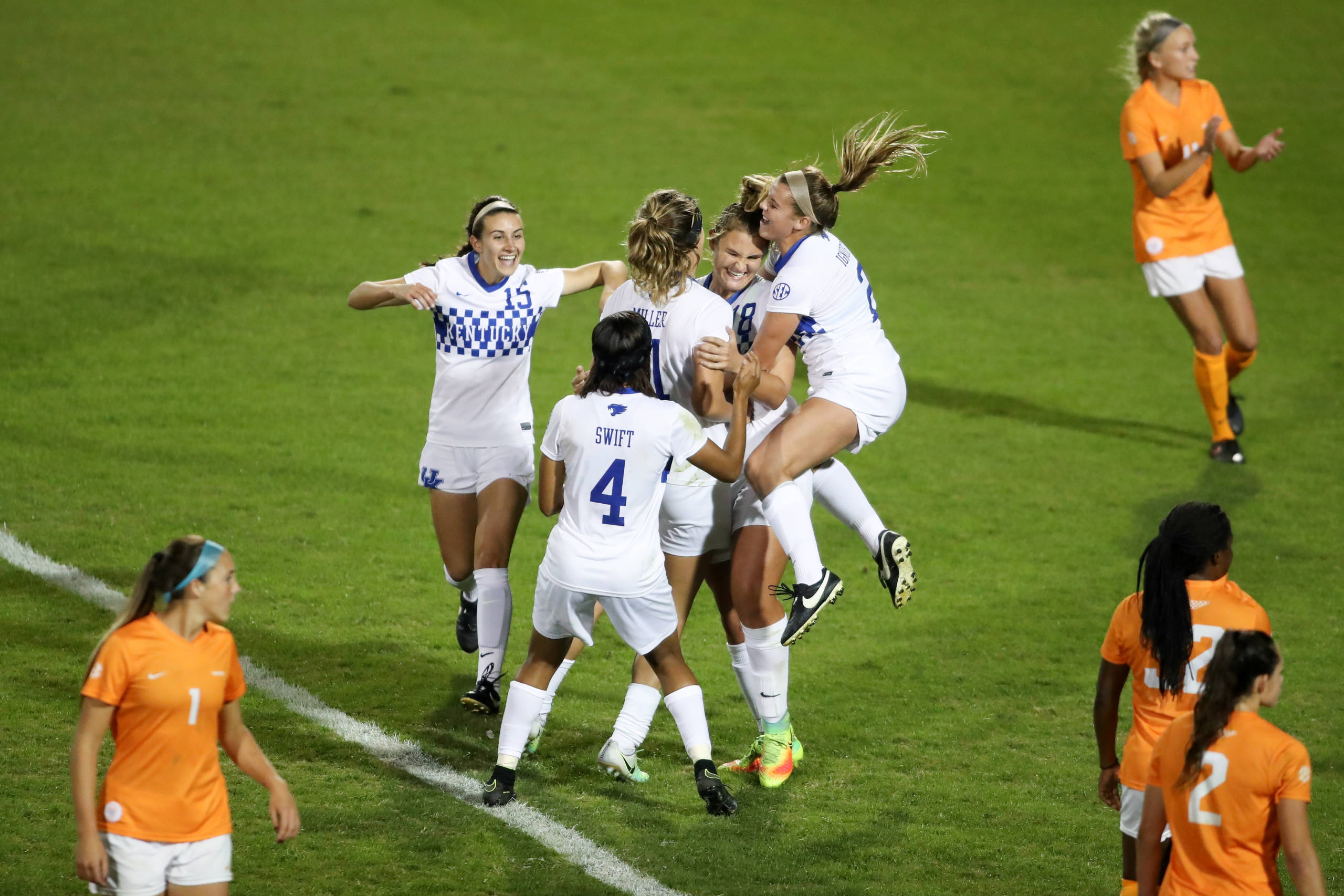 Babo’s Brace Secures Home Point in Draw with Tennessee