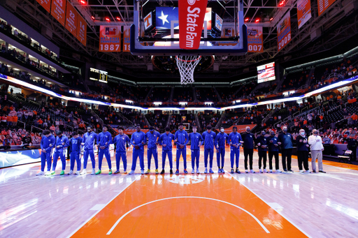 Team, National Anthem.

Kentucky beats Tennessee, 70-55.

Photo by Elliott Hess | UK Athletics