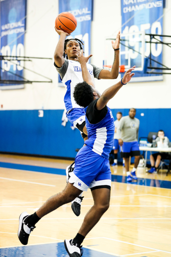 TyTy Washington. Sahvir Wheeler.

Practice on July 7.

Photos by Chet White | UK Athletics