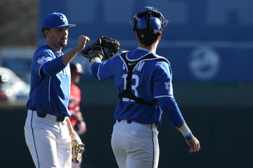 Daniel Harper

The University of Kentucky baseball team defeats Western Kentucky University 4-3 on Tuesday, February 27th, 2018 at Cliff Hagan Stadium in Lexington, Ky.


Photo By Barry Westerman | UK Athletics