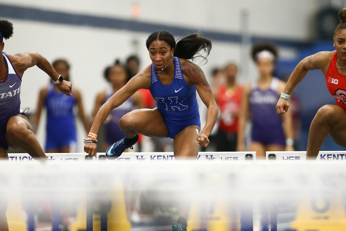 Faith Ross.

Jim Green Invitational.


Photo by Isaac Janssen | UK Athletics