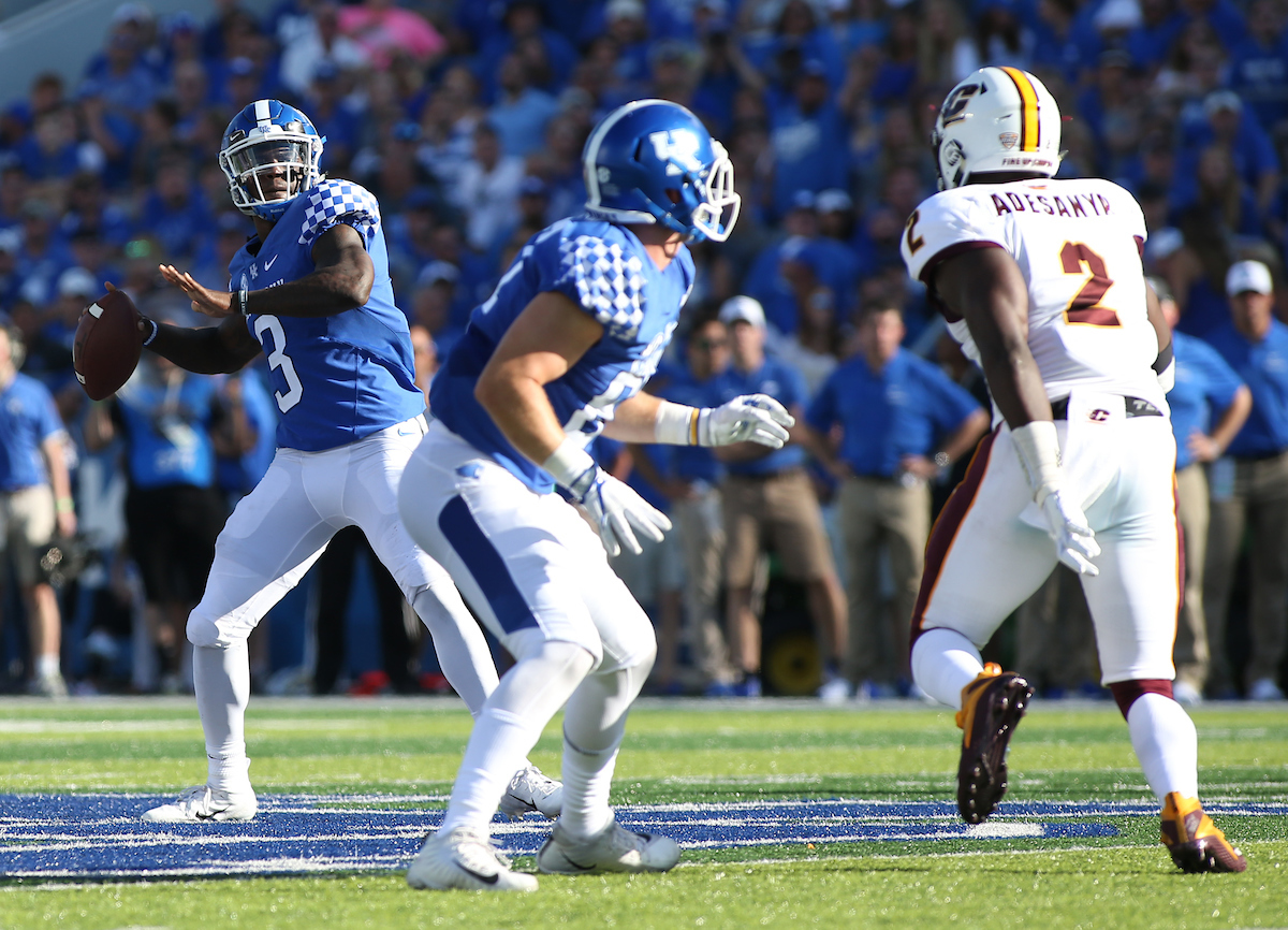 Terry Wilson

Kentucky beats Central Michigan 35-20.


Photo By Barry Westerman | UK Athletics