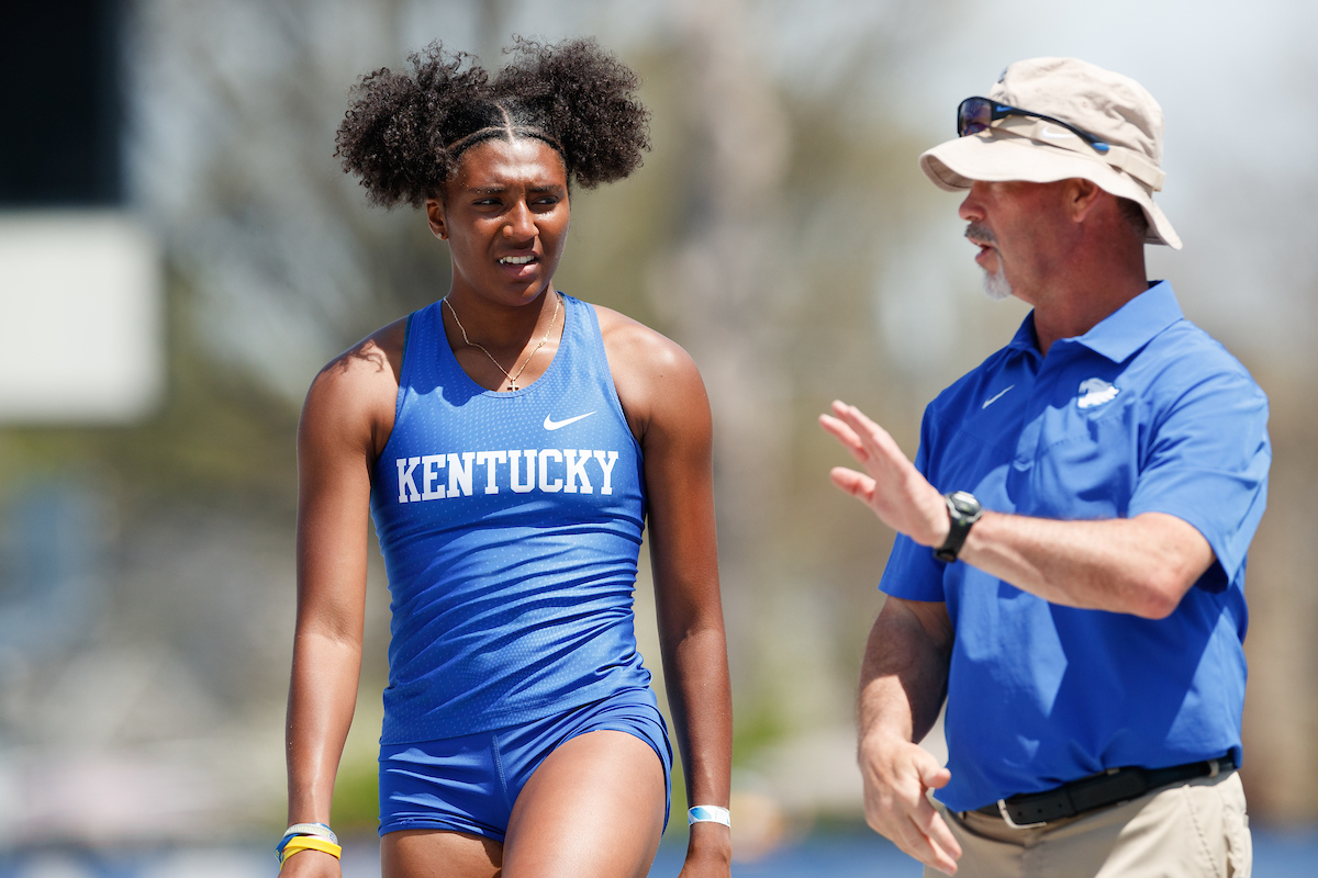 Annika Williams. Kris Grimes.

Day two of the Kentucky Invitational.

Elliott Hess | UK Athletics
