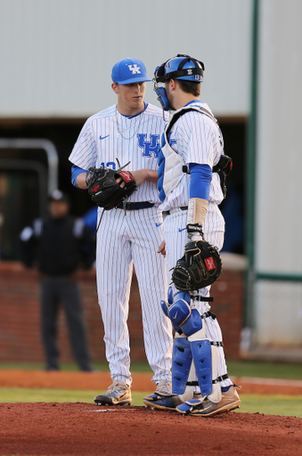 The Baseball team falls to Florida on Thursday, April 19, 2018. 

Photo by Britney Howard | UK Athletics