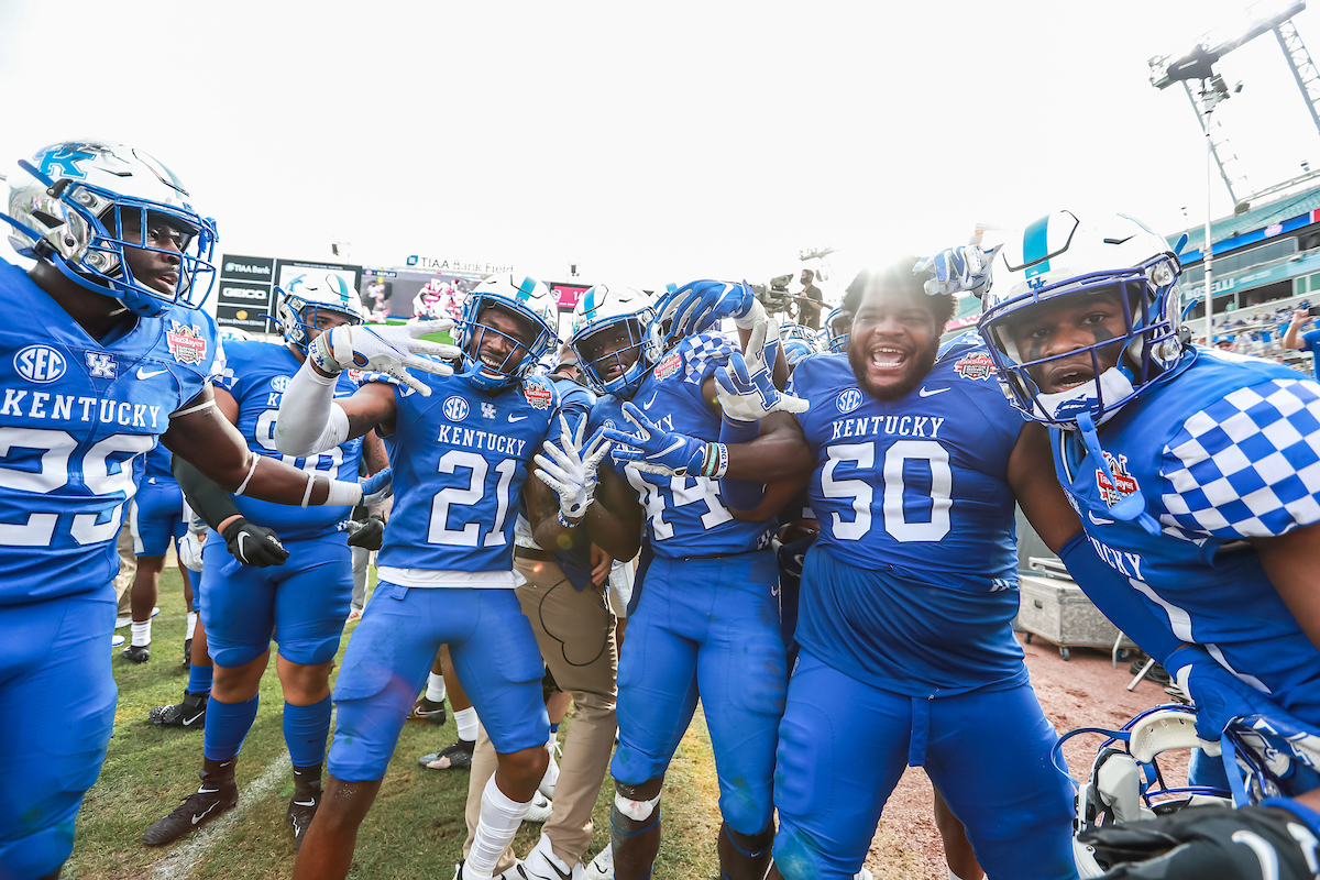 Jamin Davis & Defense Celebration

Kentucky beats NC State 23-21

Photo by Jacob Noger | UK Football