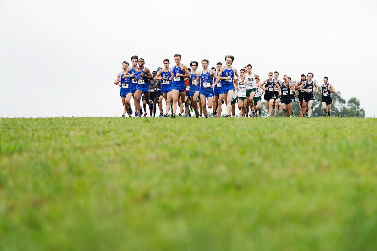 Team. Brennan Fields. Kendall Muhammad.

Bluegrass Invitational.


Photo by Chet White | UK Athletics