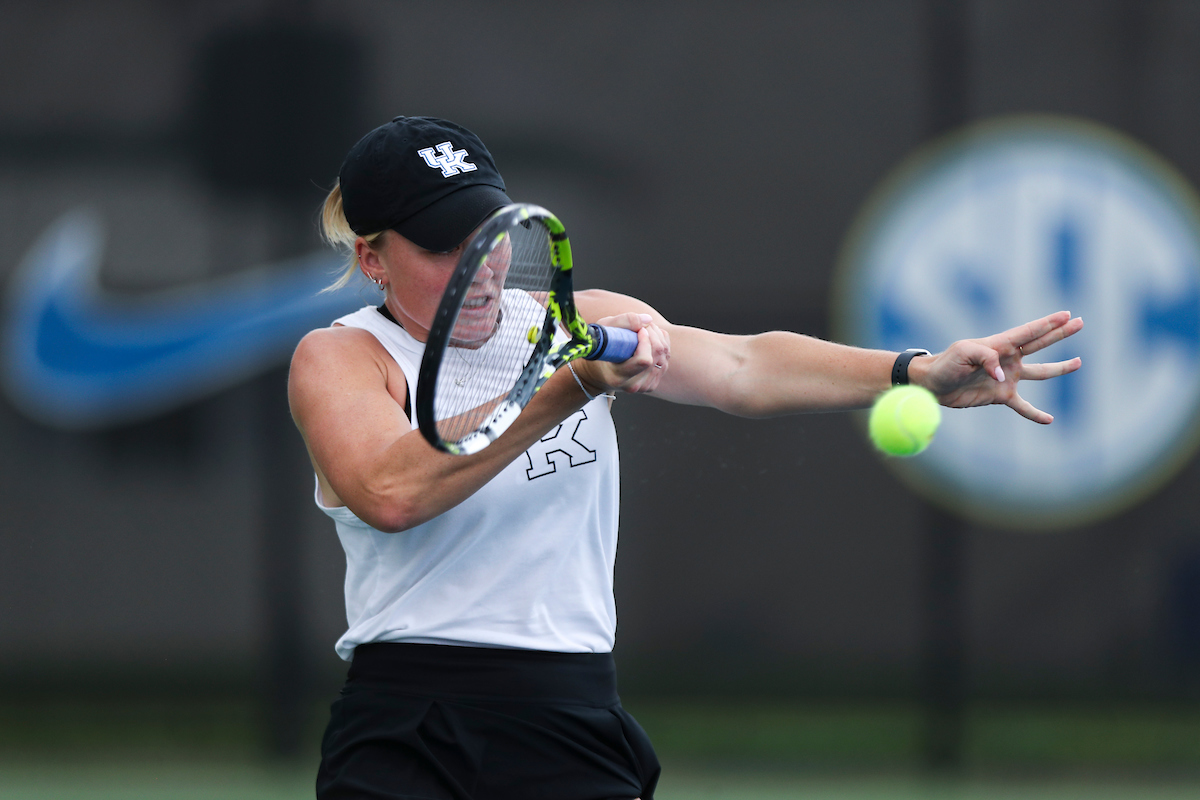 Kentucky-Arkansas Women's Tennis Photo Gallery