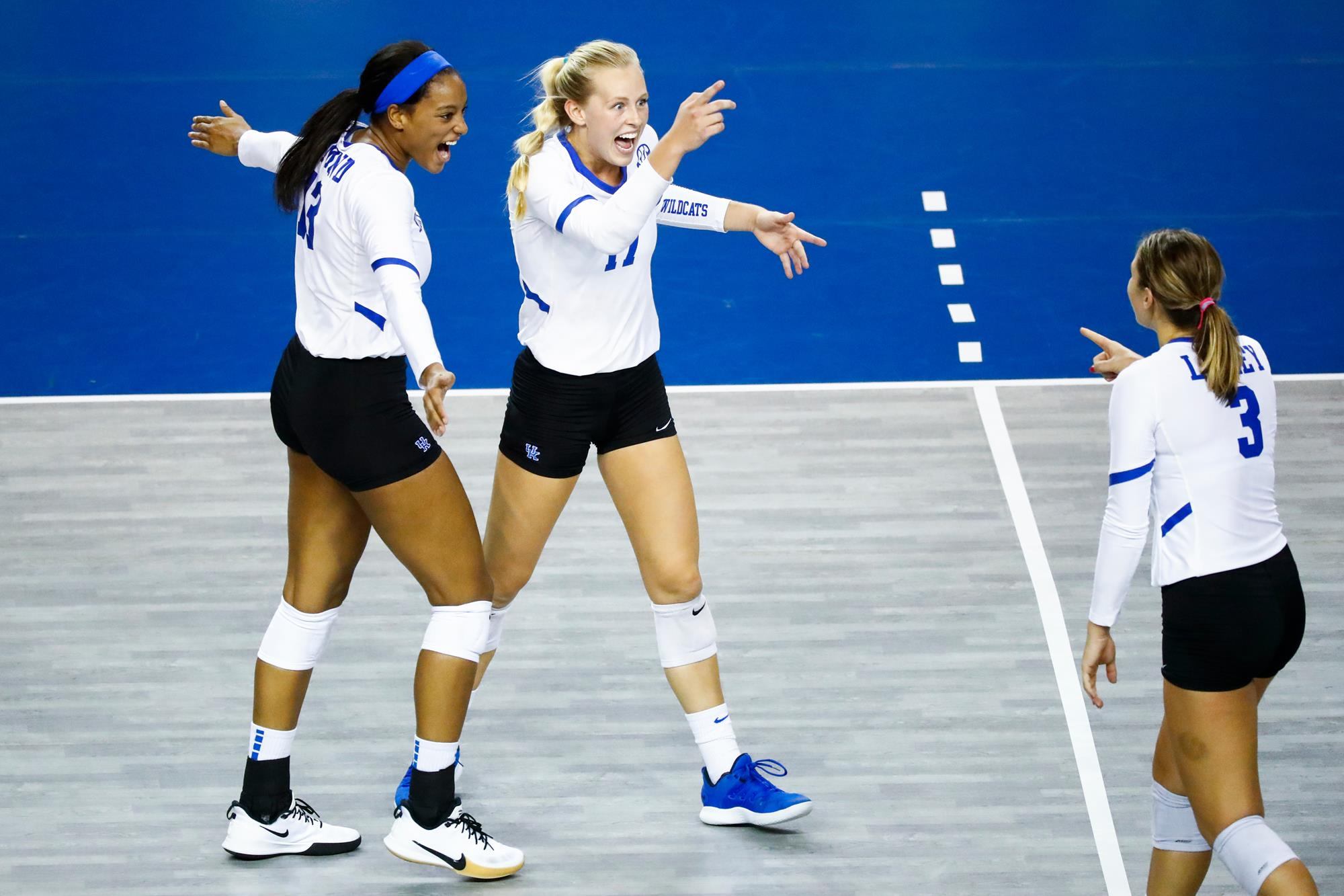 No. 18 Kentucky Travels to Athens and Auburn for SEC Weekend