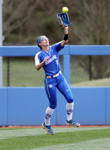 Bailey Vick

The softball team falls to Ole Miss in a double Header on Saturday, April 6, 2019. 

Photo by Britney Howard | UK Athletics