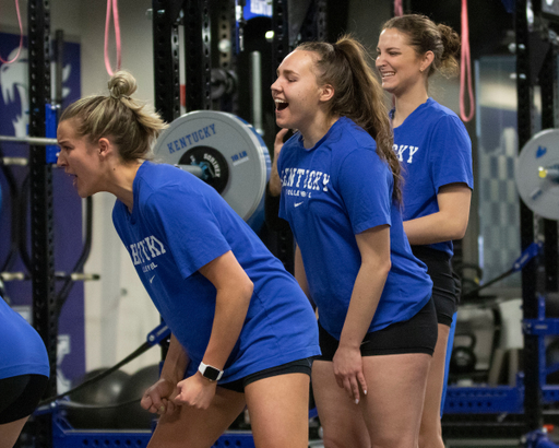Maddie Berezowitz. Eleanor Beavin. Riah Walker. 

Volleyball Spring Workout.

Photo by Tommy Quarles | UK Athletics