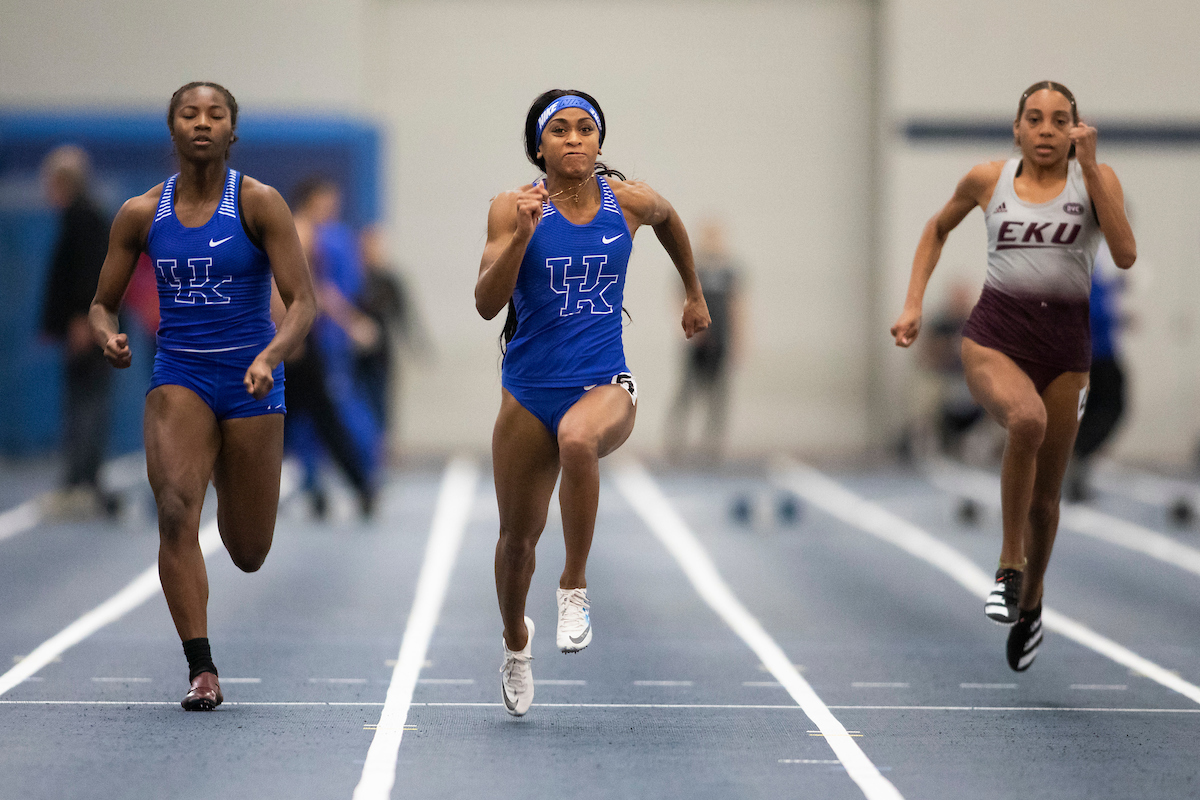 Celera Barnes.

Jingle Bells Open.


Photo by Chet White | UK Athletics