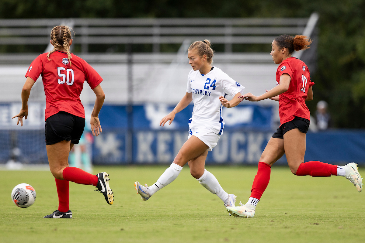 Grace Phillpotts Signs Professional Contract With Brooklyn FC