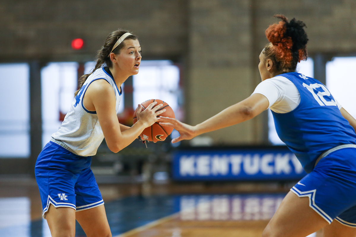 Emma King.

Women’s basketball Scrimmage.

Photo by Hannah Phillips | UK Athletics