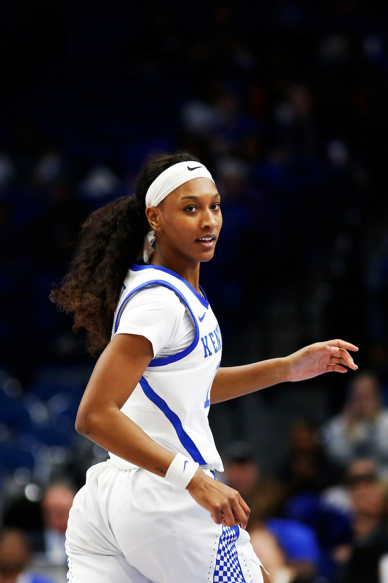 Tatyana Wyatt


Women's Basketball beats Virginia 63-51 at Rupp Arena on Thursday, November 15, 2018.