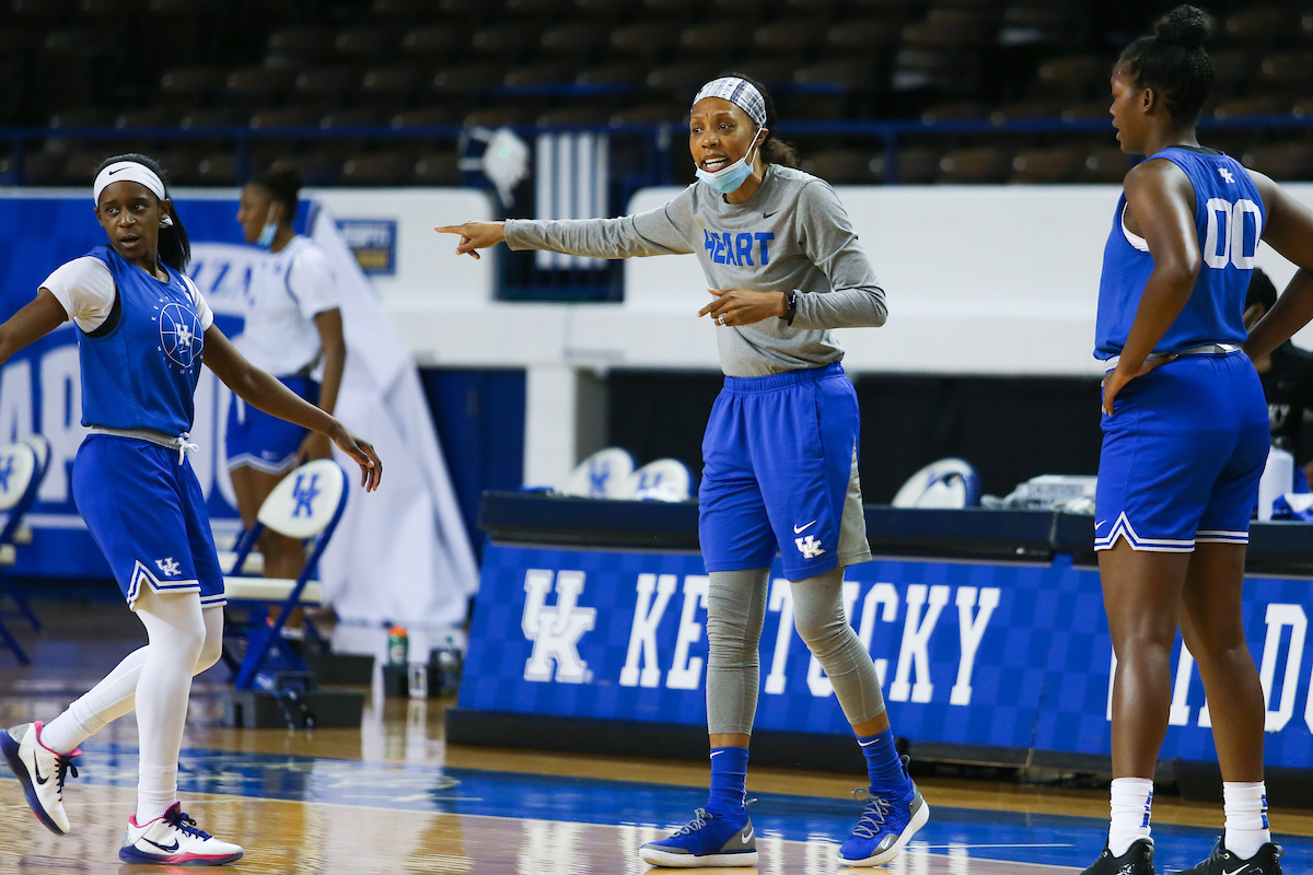 Coach Kyra Elzy.

Women’s basketball Scrimmage.

Photo by Hannah Phillips | UK Athletics