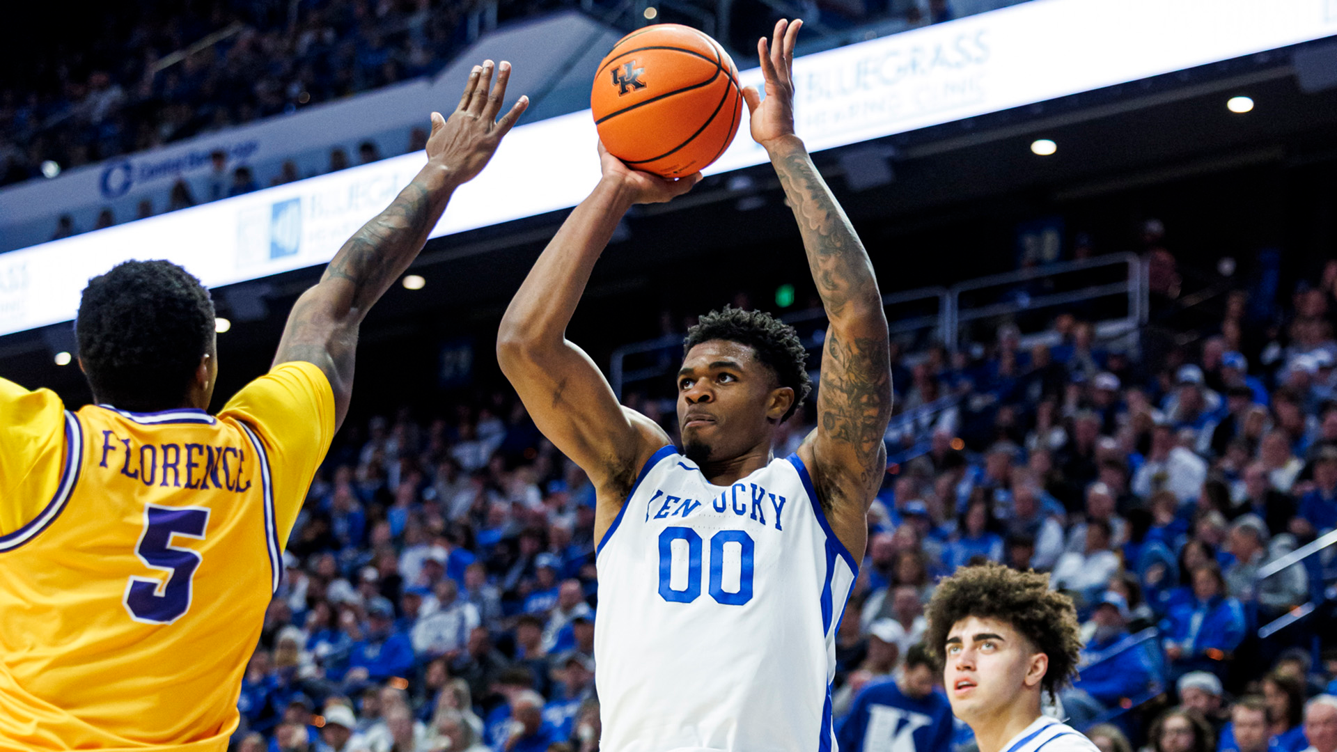 Three-Point Barrage Leads No. 19 Kentucky Past Tennessee Tech