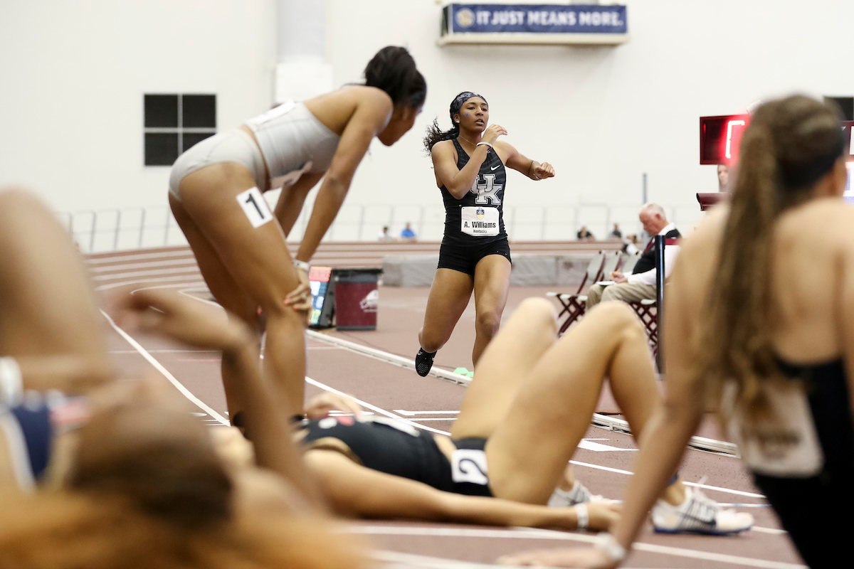 Annika Williams.

2020 SEC Indoors Day One.


Photo by Isaac Janssen | UK Athletics