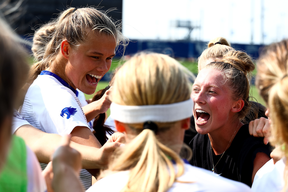 Marie Olesen. Madi Rennie.

Kentucky beat Murray State 3-2.

Photo by Eddie Justice | UK Athletics