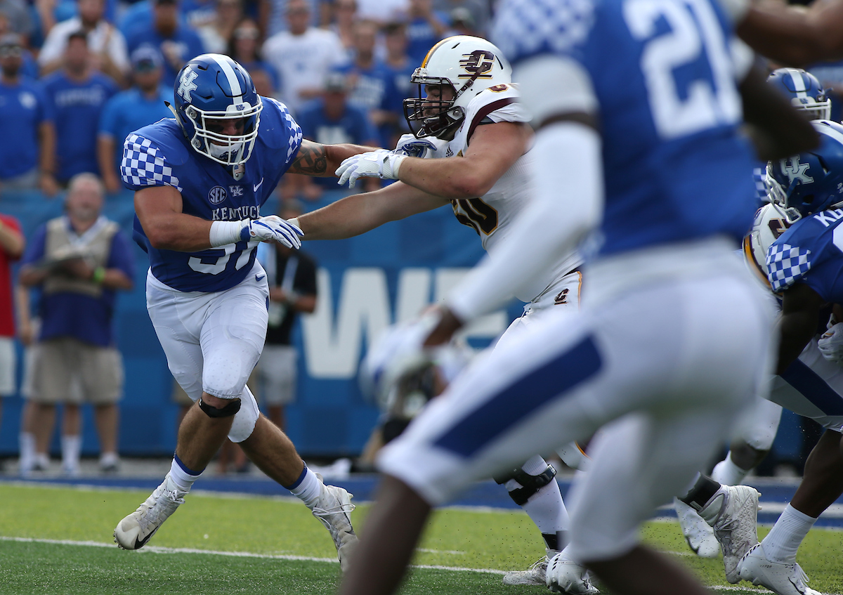 Kash Daniel

Kentucky beats Central Michigan 35-20.


Photo By Barry Westerman | UK Athletics