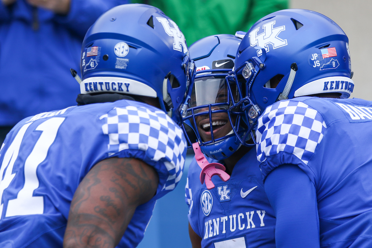 Josh Allen. Mike Edwards. Touchdown. 

UK Football beat MTSU 34-23 at Kroger Field on Saturday, November 17th,2018.

Photo by Eddie Justice | UK Athletics