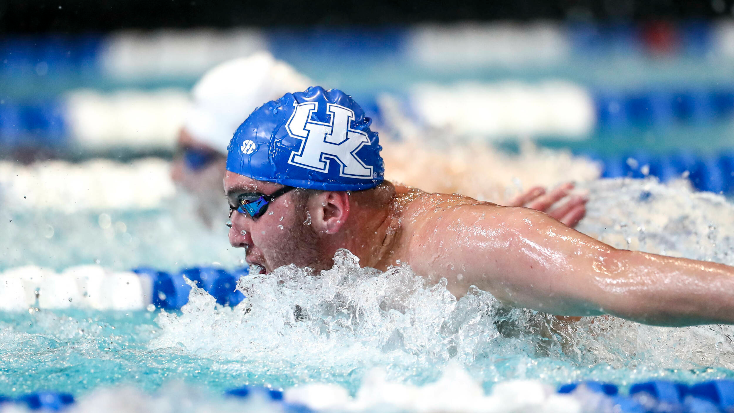 Knight, Sandidge Lead Swim & Dive in Loss vs. Indiana