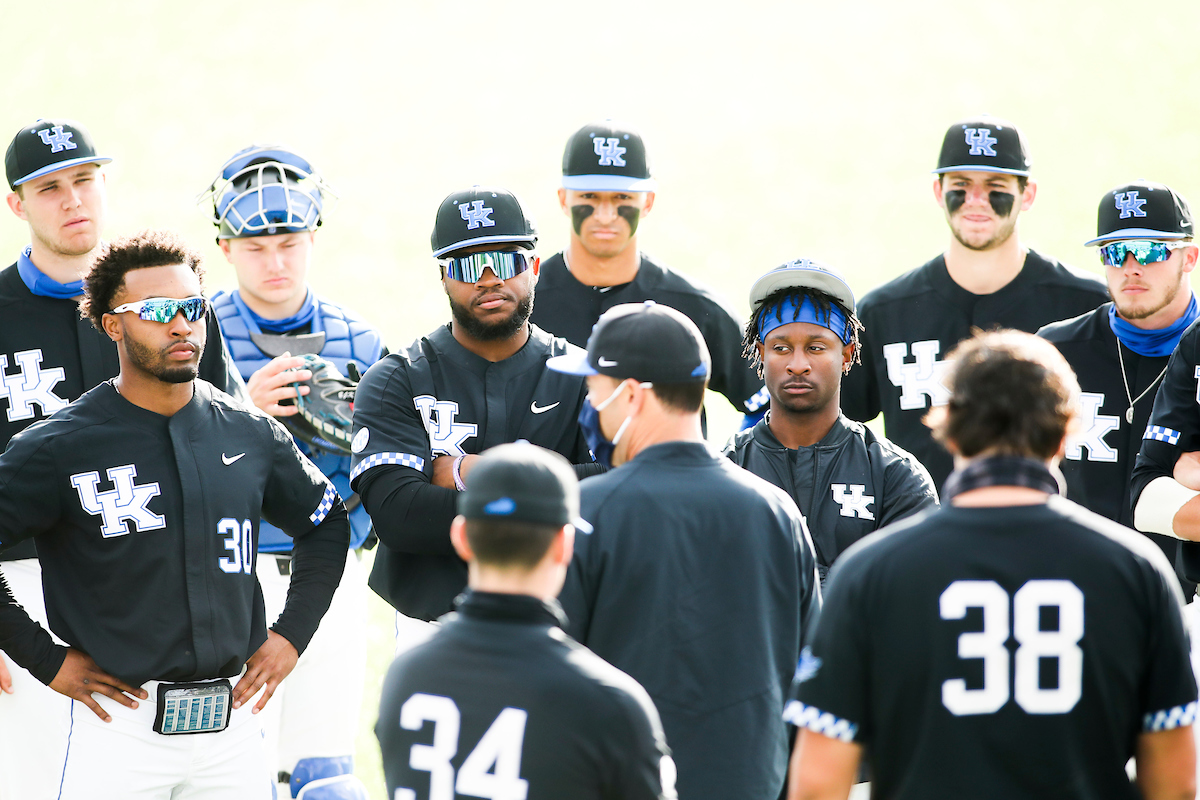 Team. 

Kentucky loses to Alabama 10-1. 

Photo by Chet White | UK Athletics