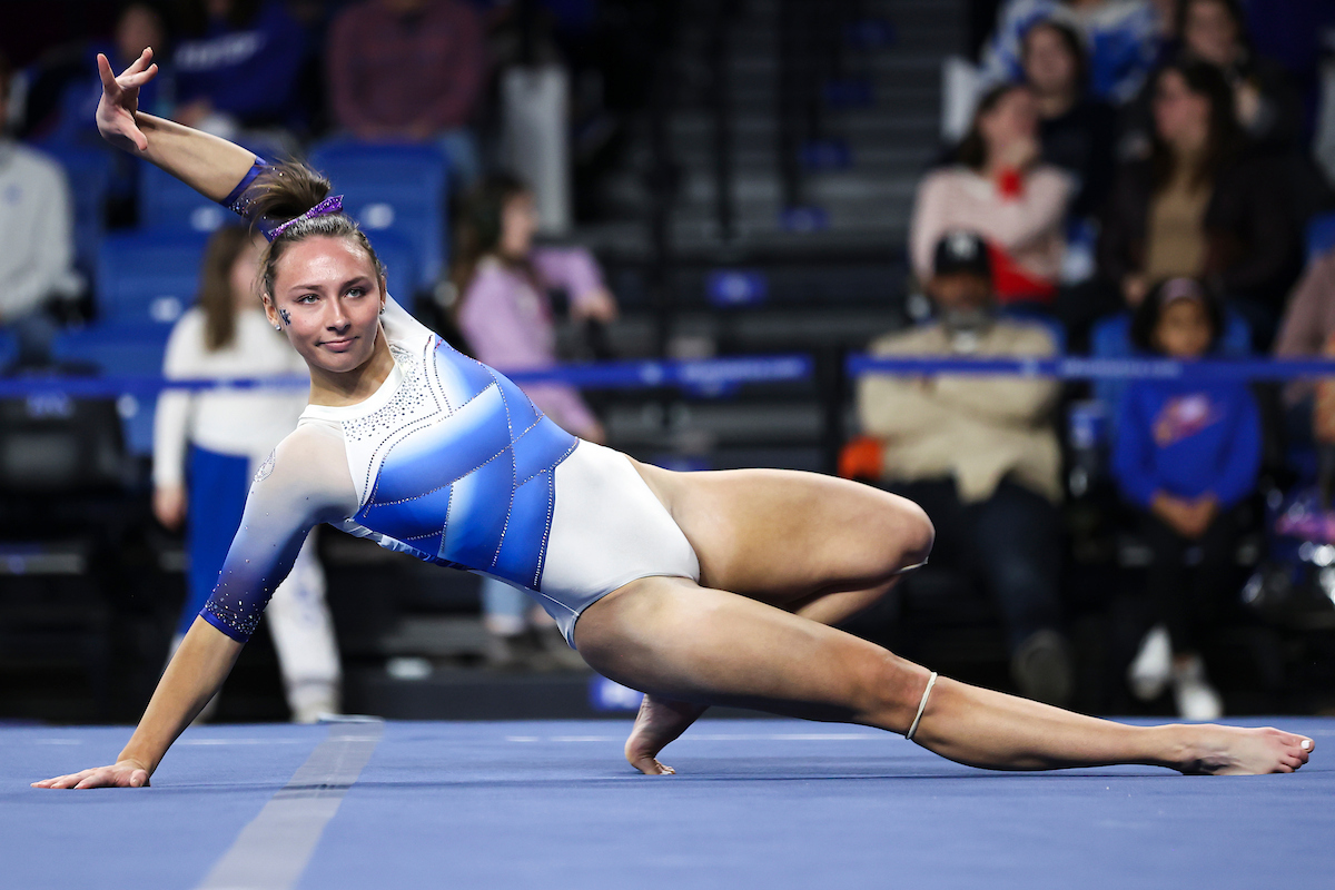 Kentucky-Temple Gymnastics Photo Gallery