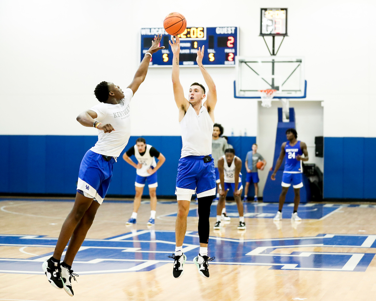 Men's Basketball Practice Photo Gallery (Sept. 20)