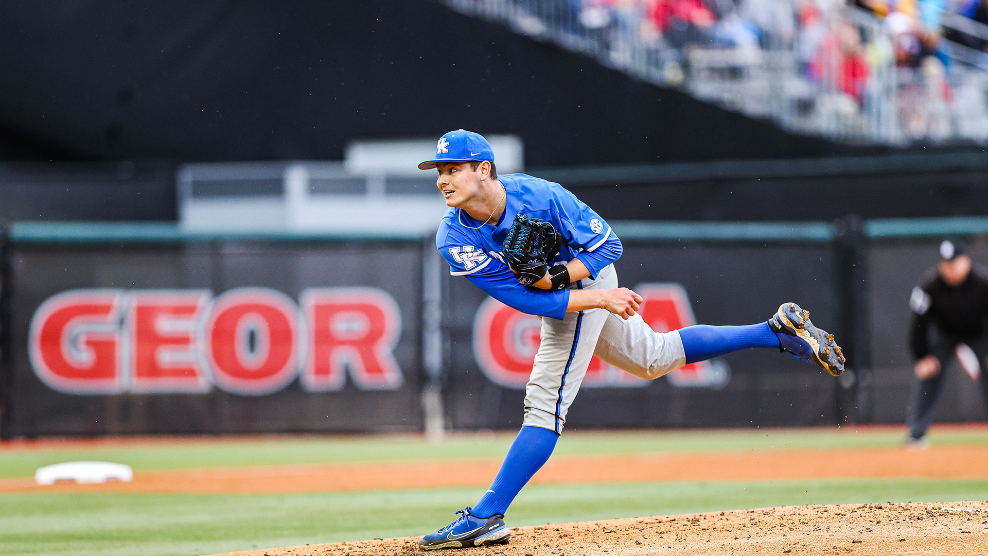 No. 9 Kentucky Proves Toughness, Rallies for Series-Opening Win