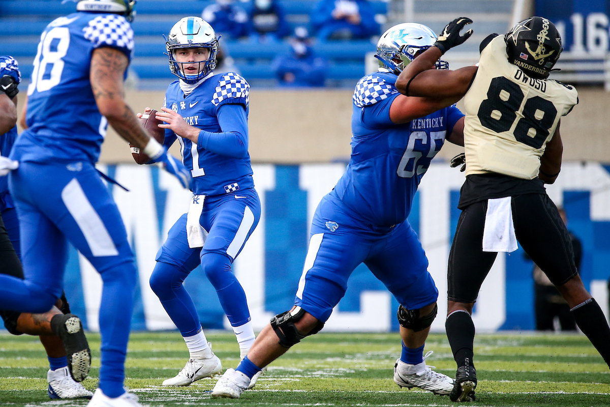 Beau Allen. 

UK beat Vandy 38-35.

Photo by Eddie Justice | UK Athletics