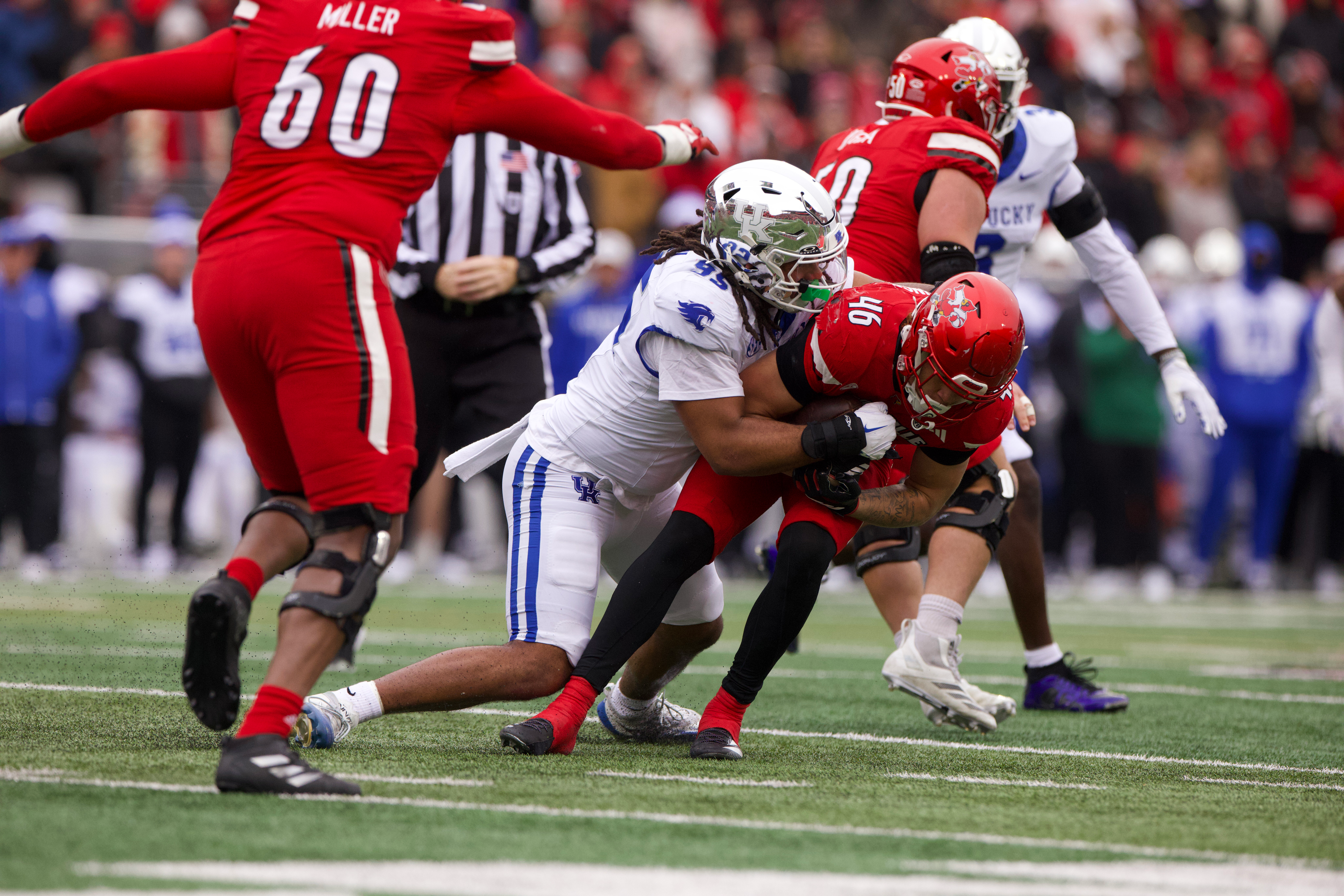 Kentucky Falls to Louisville on Saturday