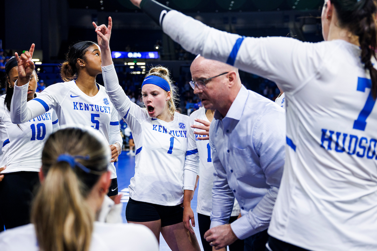 Ward’s Late Service Run Edges No. 3 Kentucky Past Mizzou