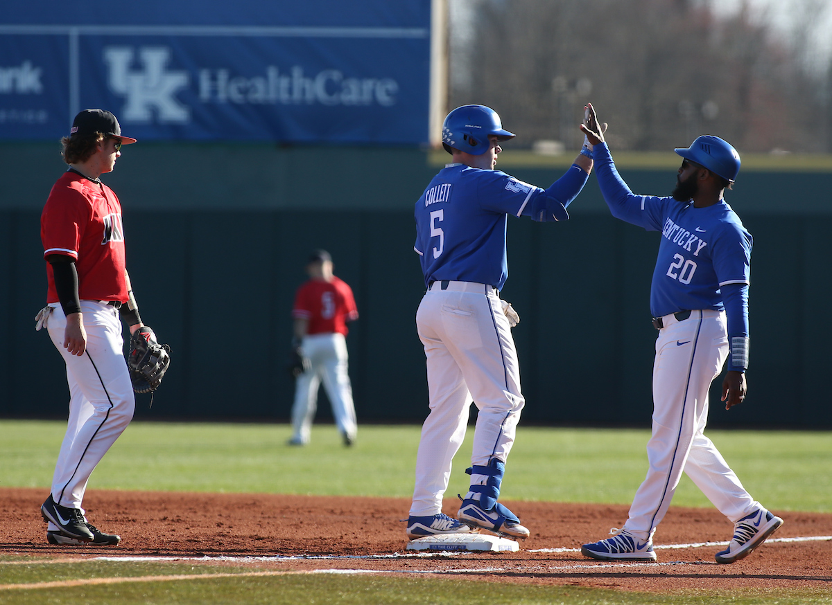 TJ Collett

The University of Kentucky baseball team defeats Western Kentucky University 4-3 on Tuesday, February 27th, 2018 at Cliff Hagan Stadium in Lexington, Ky.


Photo By Barry Westerman | UK Athletics