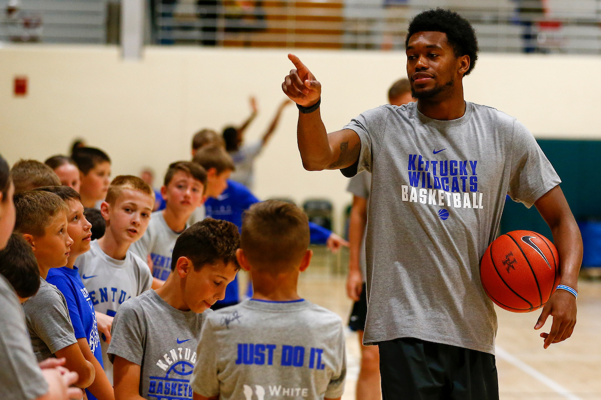 Keion Brooks Jr.

Kentucky men's basketball camp at South Oldham High School in Crestwood, Kentucky.

Photo By Barry Westerman | UK Athletics