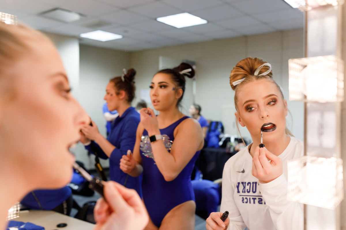 Hailey Poland.


Gymnastics scores 196.225 at SEC Championship.

 
Photo by Elliott Hess | UK Athletics