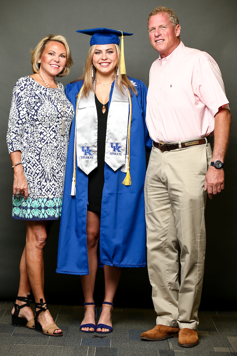 Lauren Denham. Family.

2020-21 Graduation.

Photo by Eddie Justice | UK Athletics