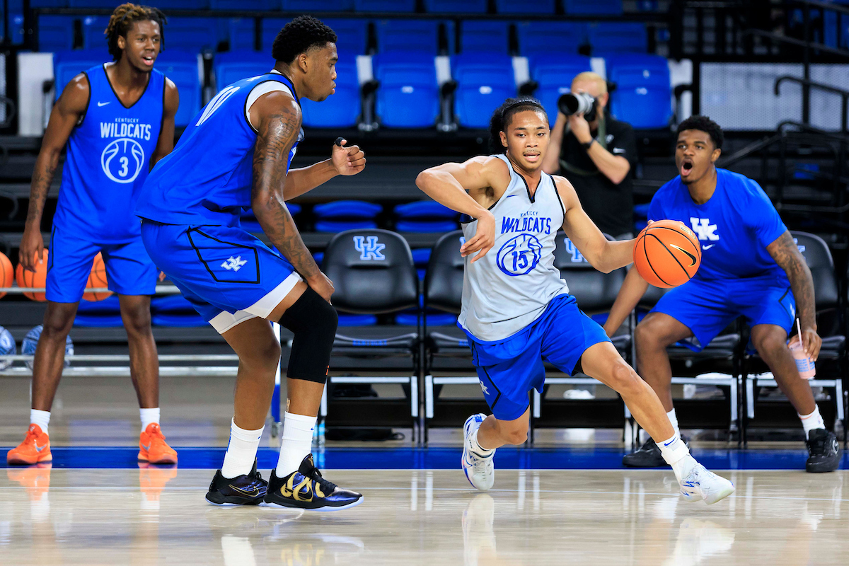 'Leader' Lowe Ready to Direct UK Offense