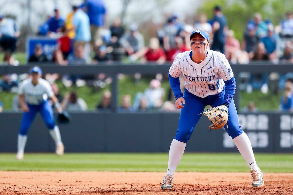 Texas A&M Claims Series in 10-9 Win Over Kentucky on Saturday