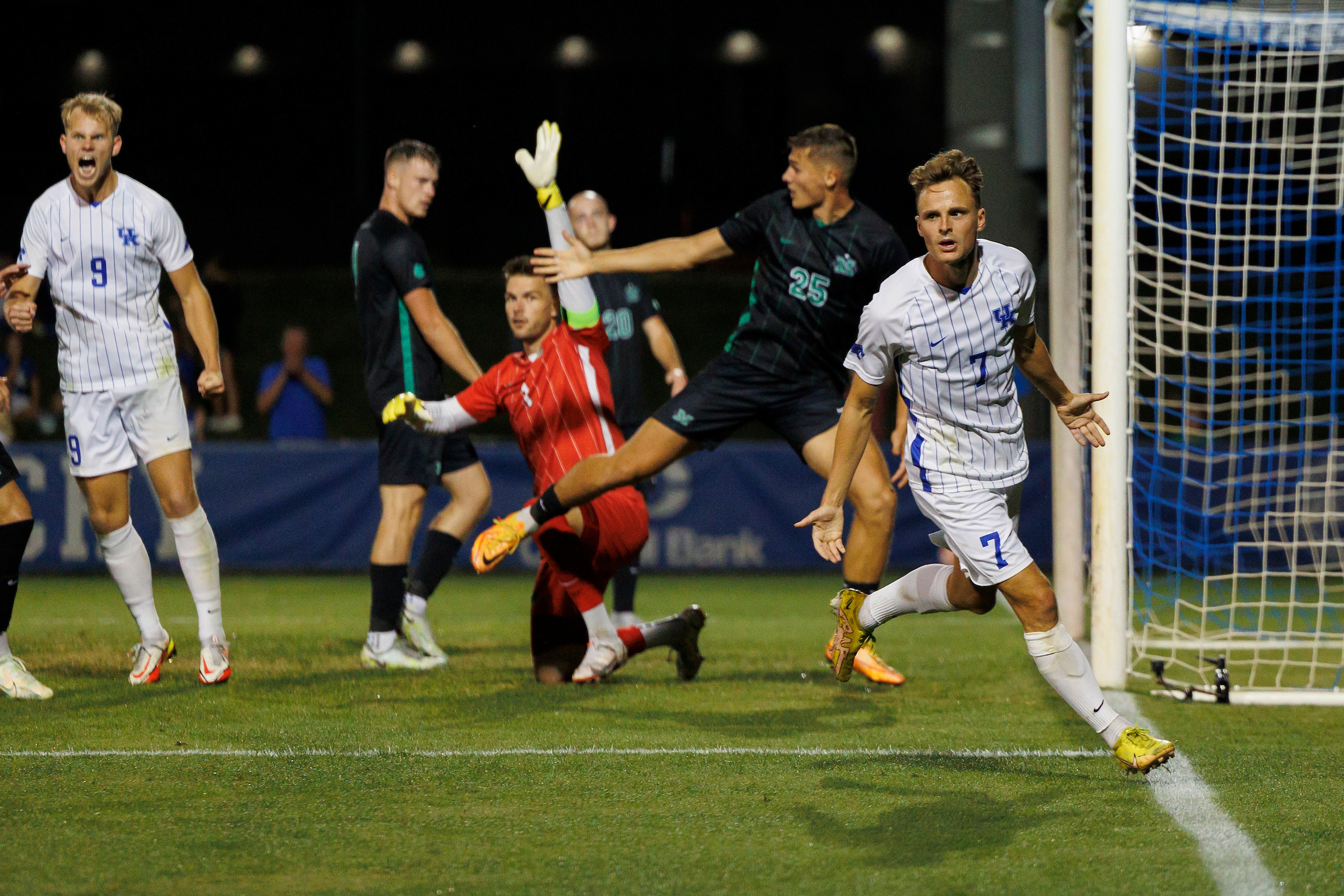 Nick Gutmann Scores Equalizer to Begin Conference Play