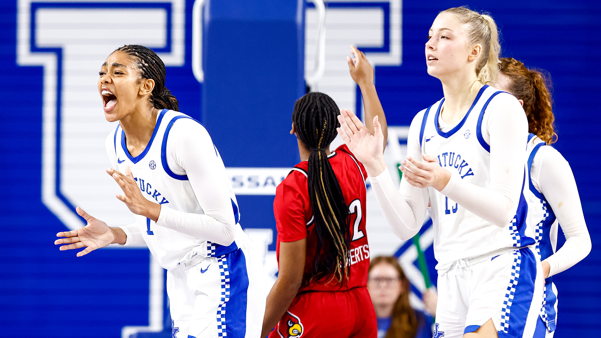 Wildcats, Cardinals to Square Off Nov. 22 in Louisville